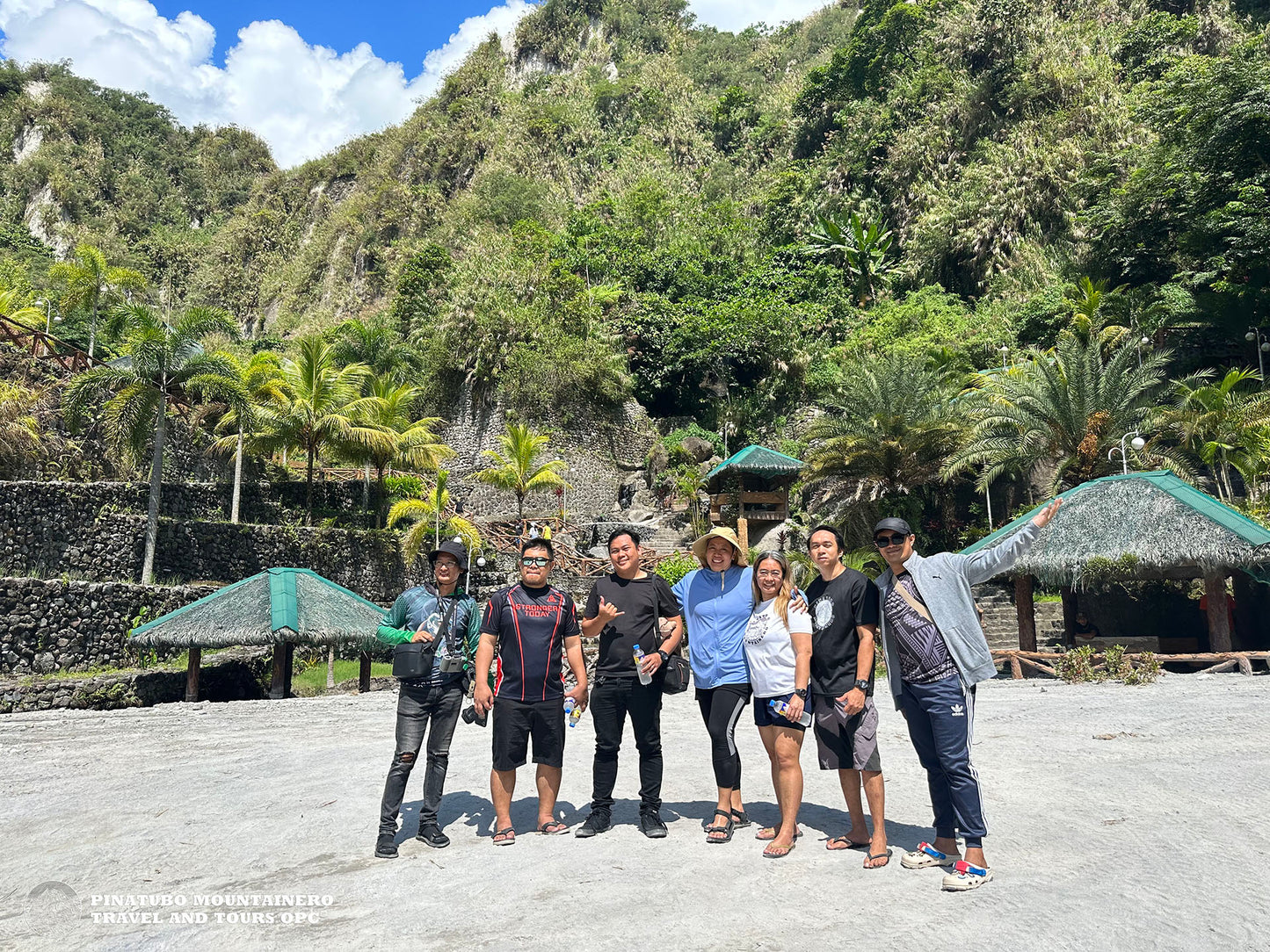 Clark Adventure and Relaxation Daytour - Avatar Gorge and Puning Hot Spring Private Group Tour Package
