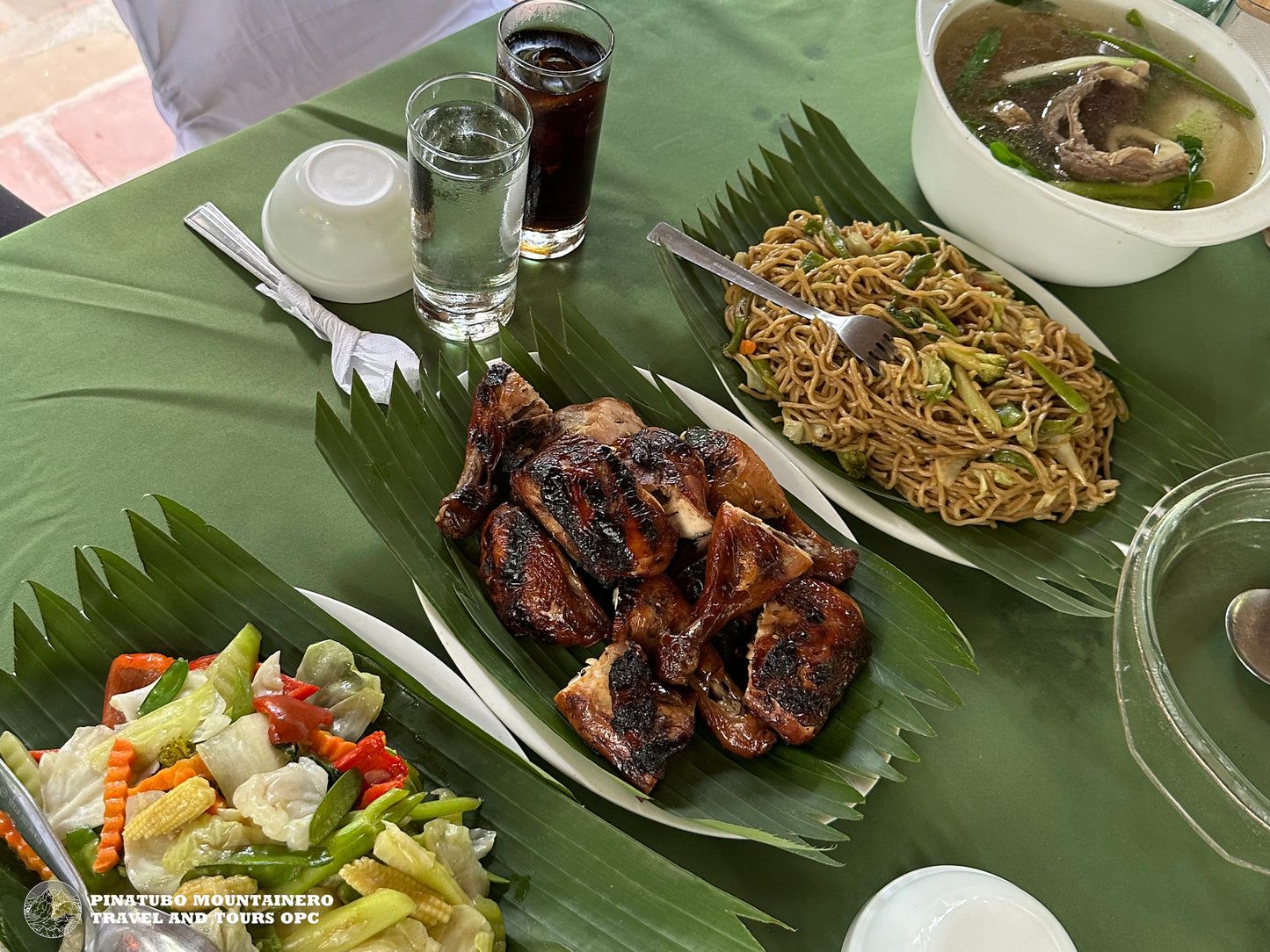 克拉克探險休閒一日遊 - 阿凡達峽谷和普寧溫泉私人團體旅遊套餐