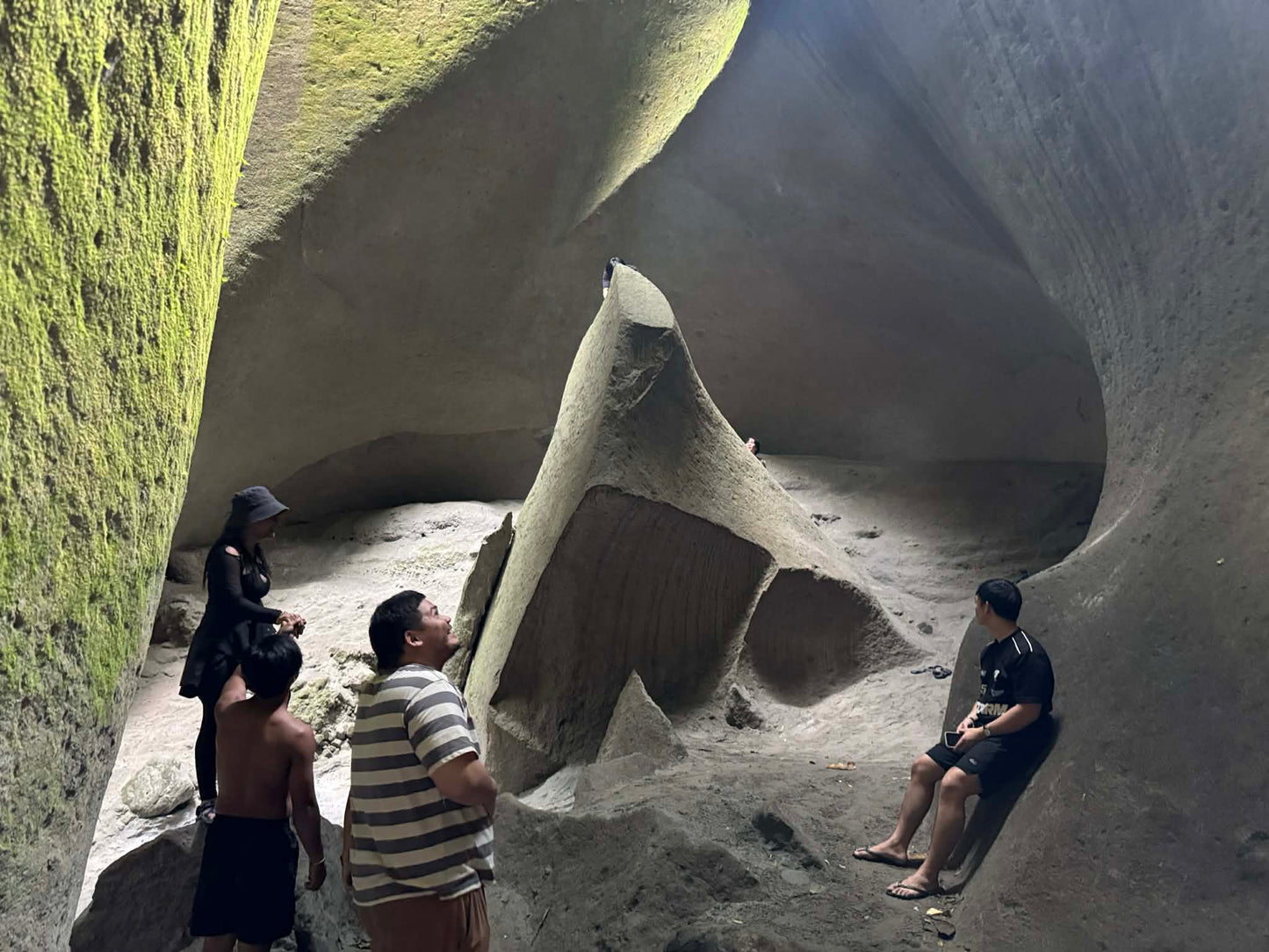 Clark Ultimate Daytrio - Ana-an Falls, Avatar Gorge and Eden Hot Spring Private Group Tour Package