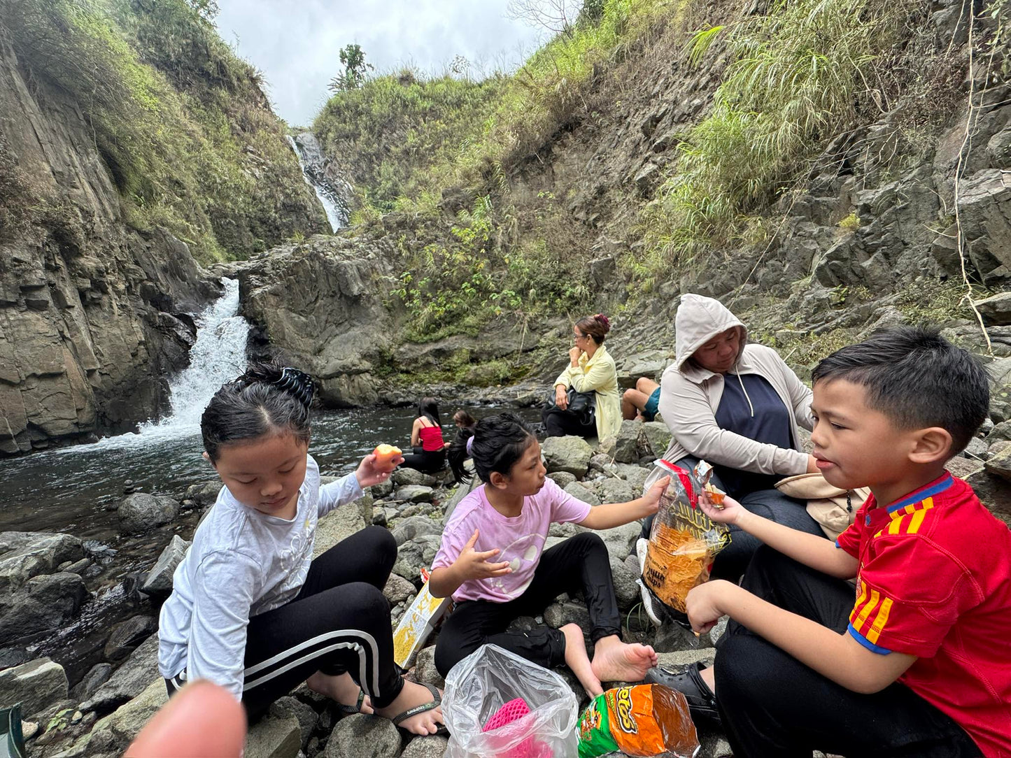 Clark Explore and Swim Adventure Tour - Avatar Gorge and Ana-an Falls Private Group Tour Package